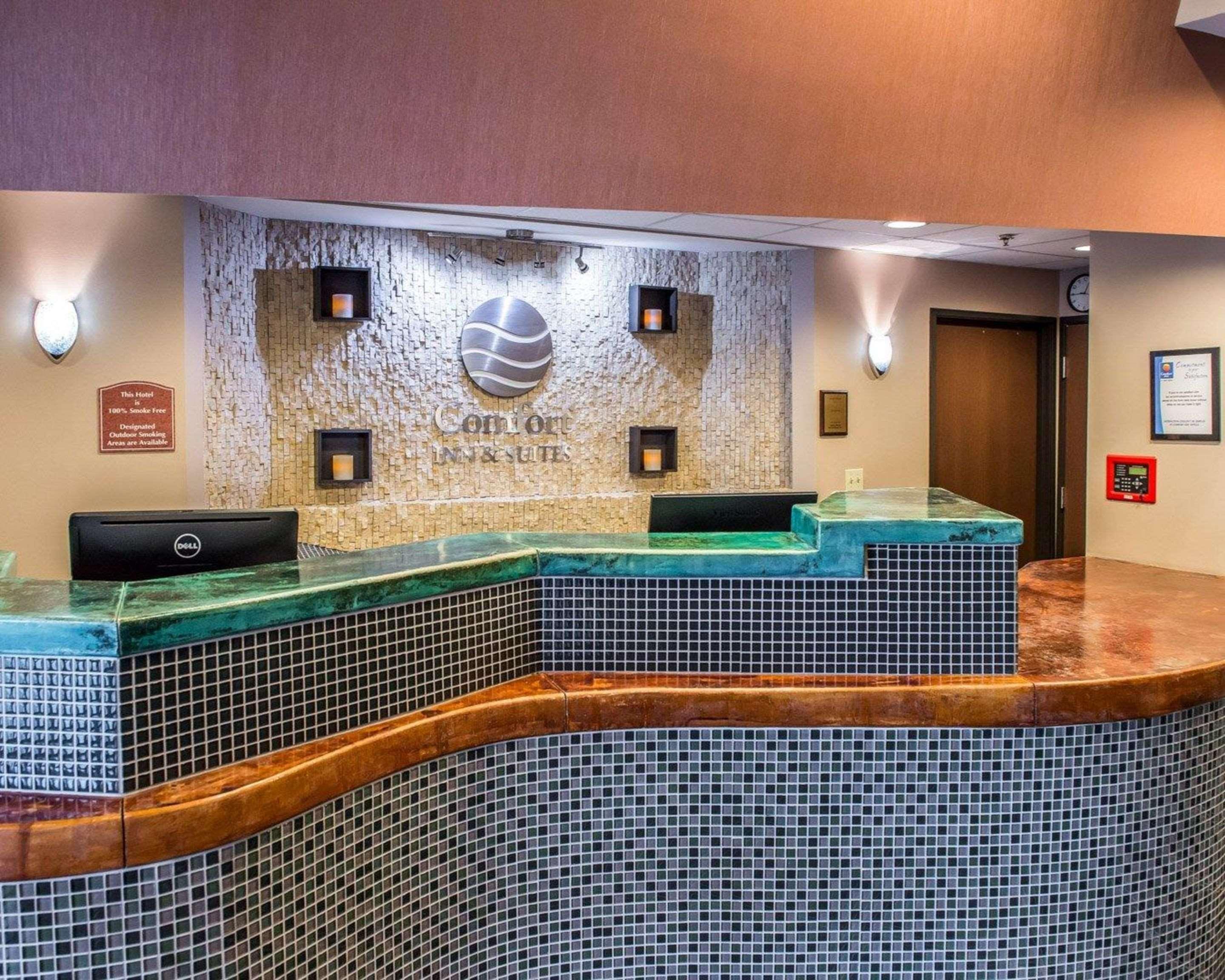 Hometowne Studios & Suites Washington Eksteriør billede